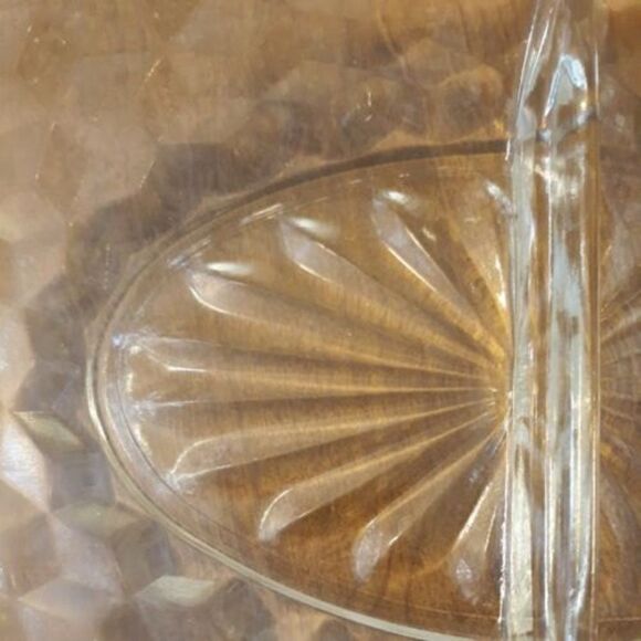 Whitehall by Colony Clear Stacked Cube Design Divided Oval Vegetable Bowl 10" - Picture 5 of 6